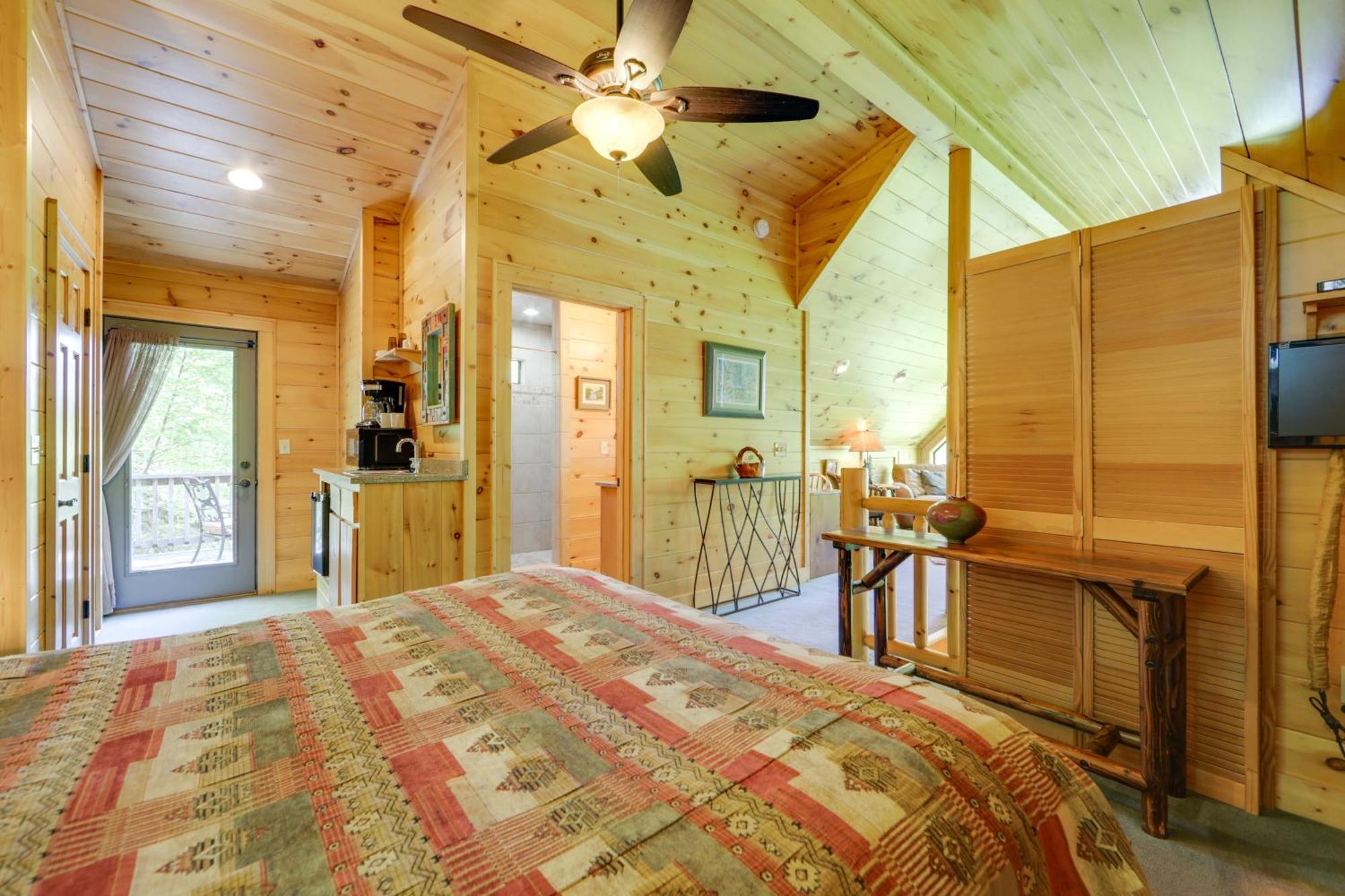 Bryson City Cabin With Hot Tub And Mountain Views! Luaran gambar