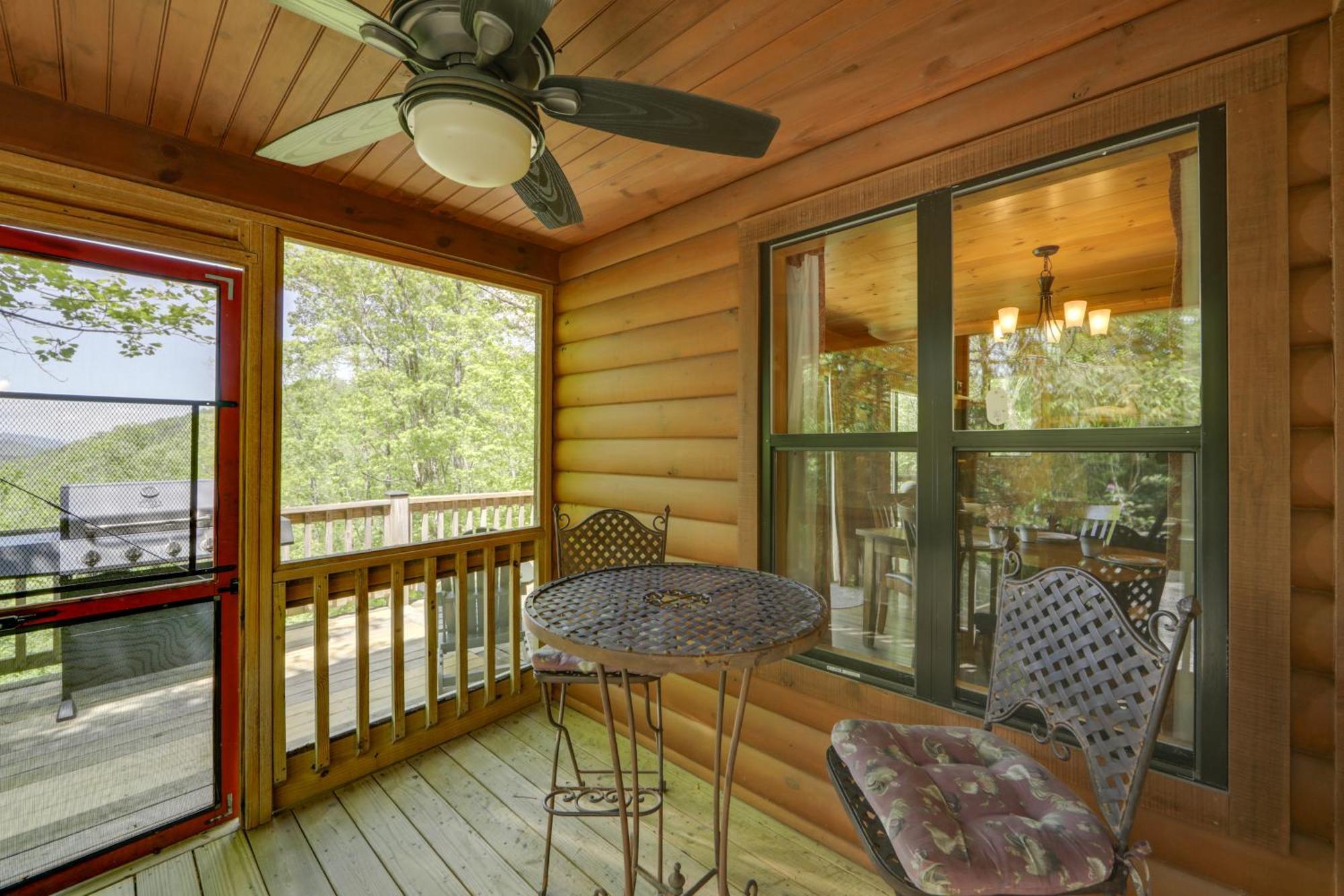 Bryson City Cabin With Hot Tub And Mountain Views! Luaran gambar